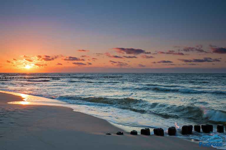 zdjęcie; Zachód słońca nad Bałtykiem