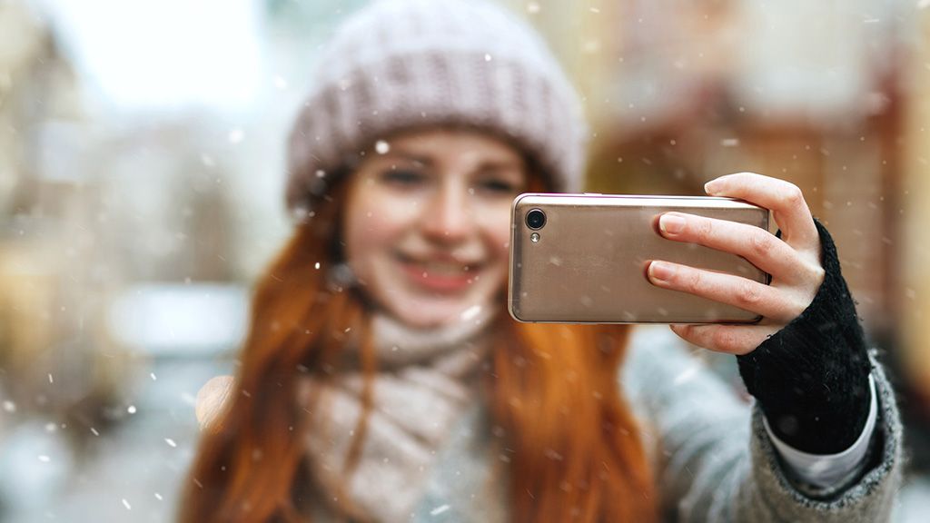 Kobieta robiąca zdjęcie