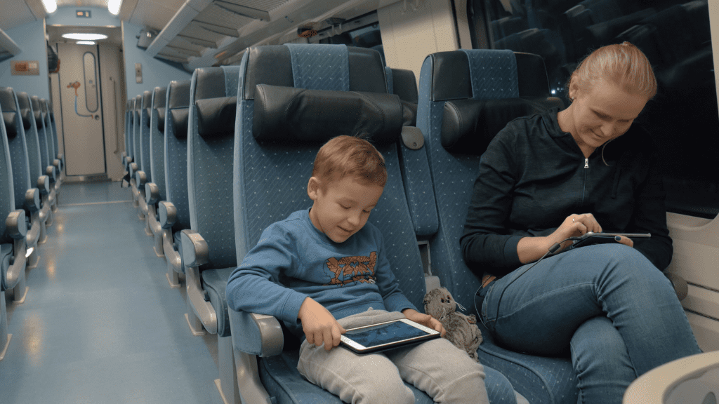 Rodzina w pociągu