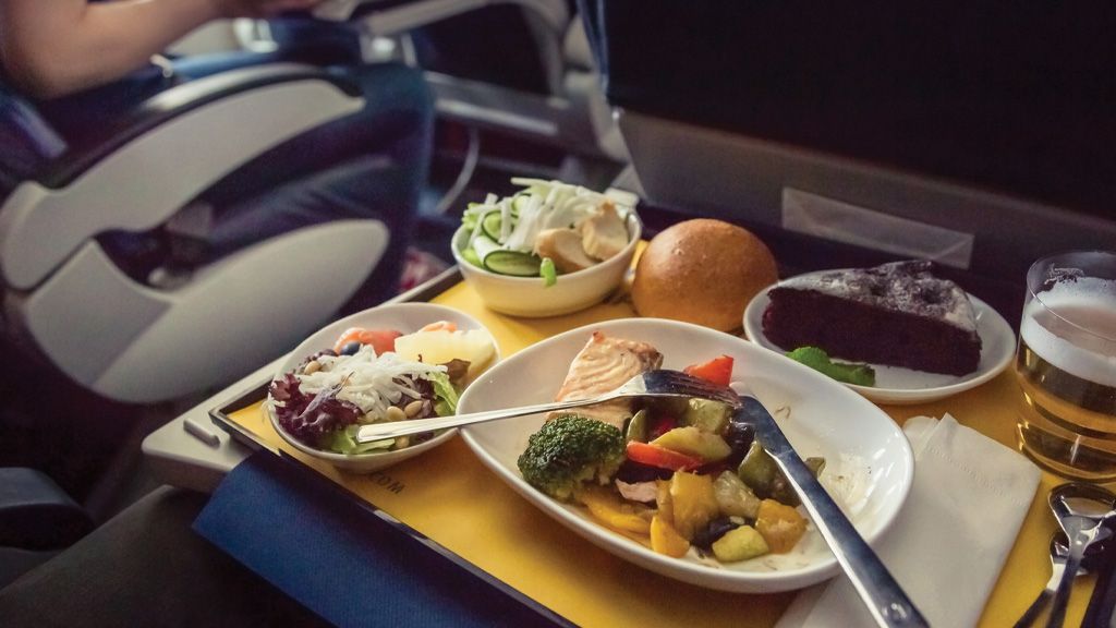 Posiłek w pociągu - czy w pociągu znajduje się wagon restauracyjny?